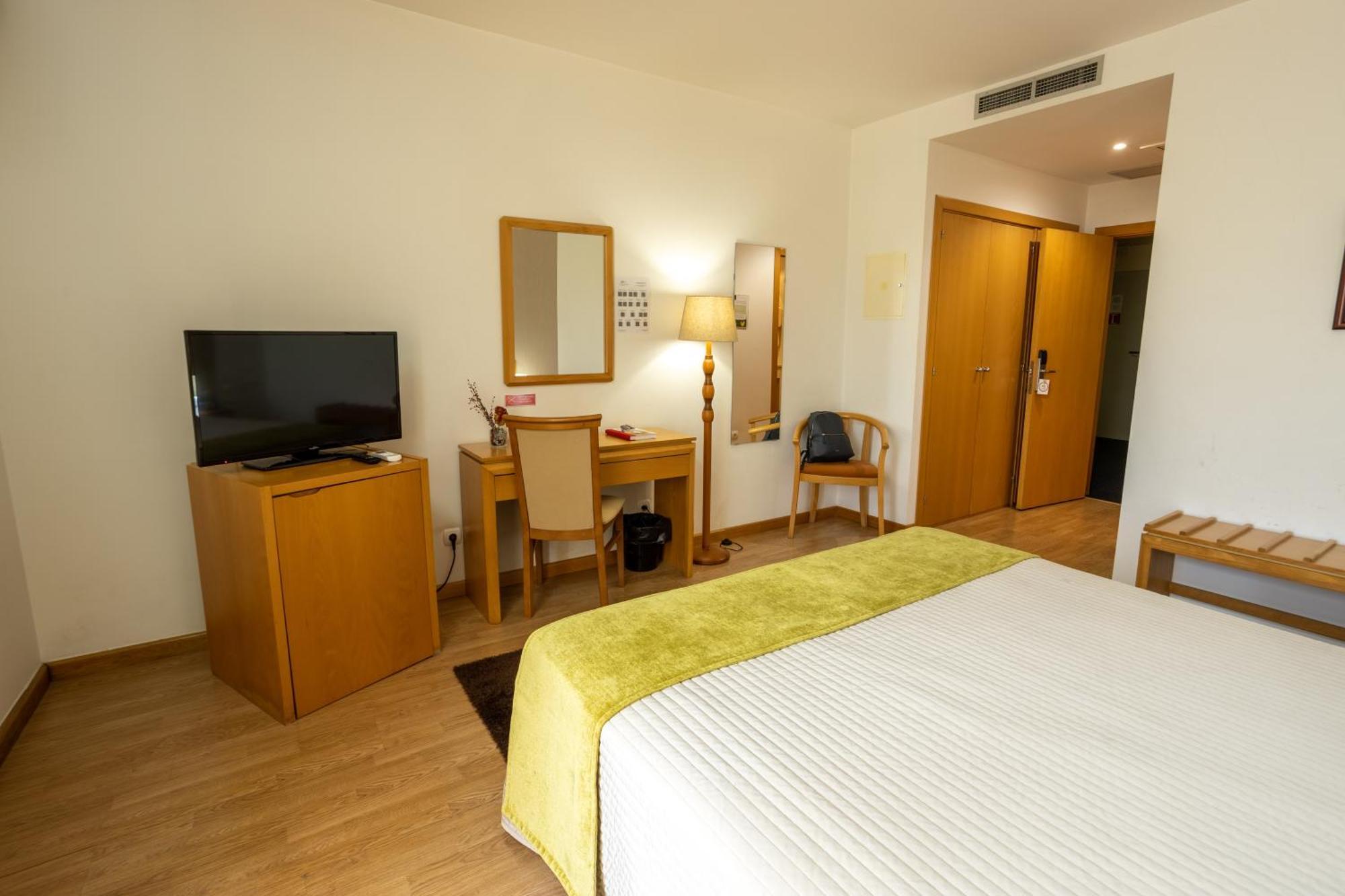 Hotel Eurosol אלקאננה מראה חיצוני תמונה