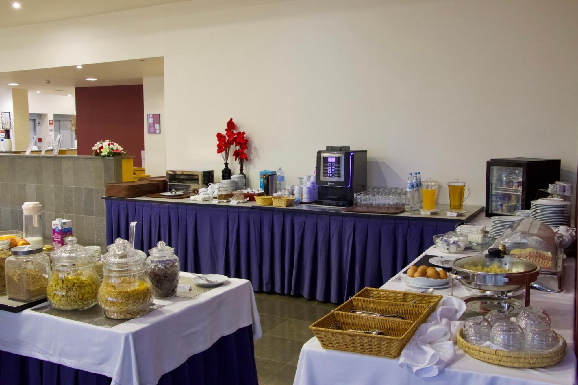 Hotel Eurosol אלקאננה מראה חיצוני תמונה